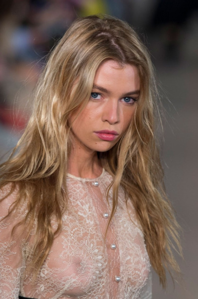 stella-maxwell-nipples