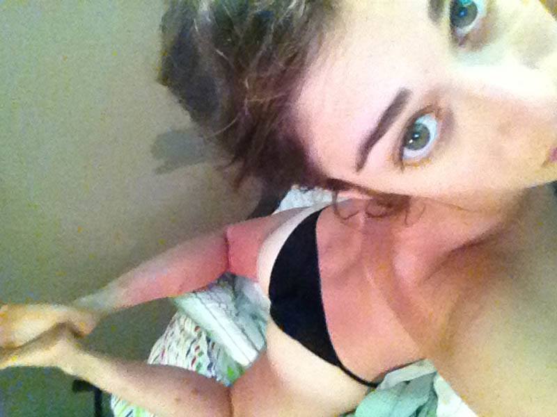 lizzy-caplan-naked-the-fappening-36